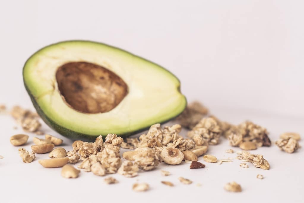 avocado 6102446 1920